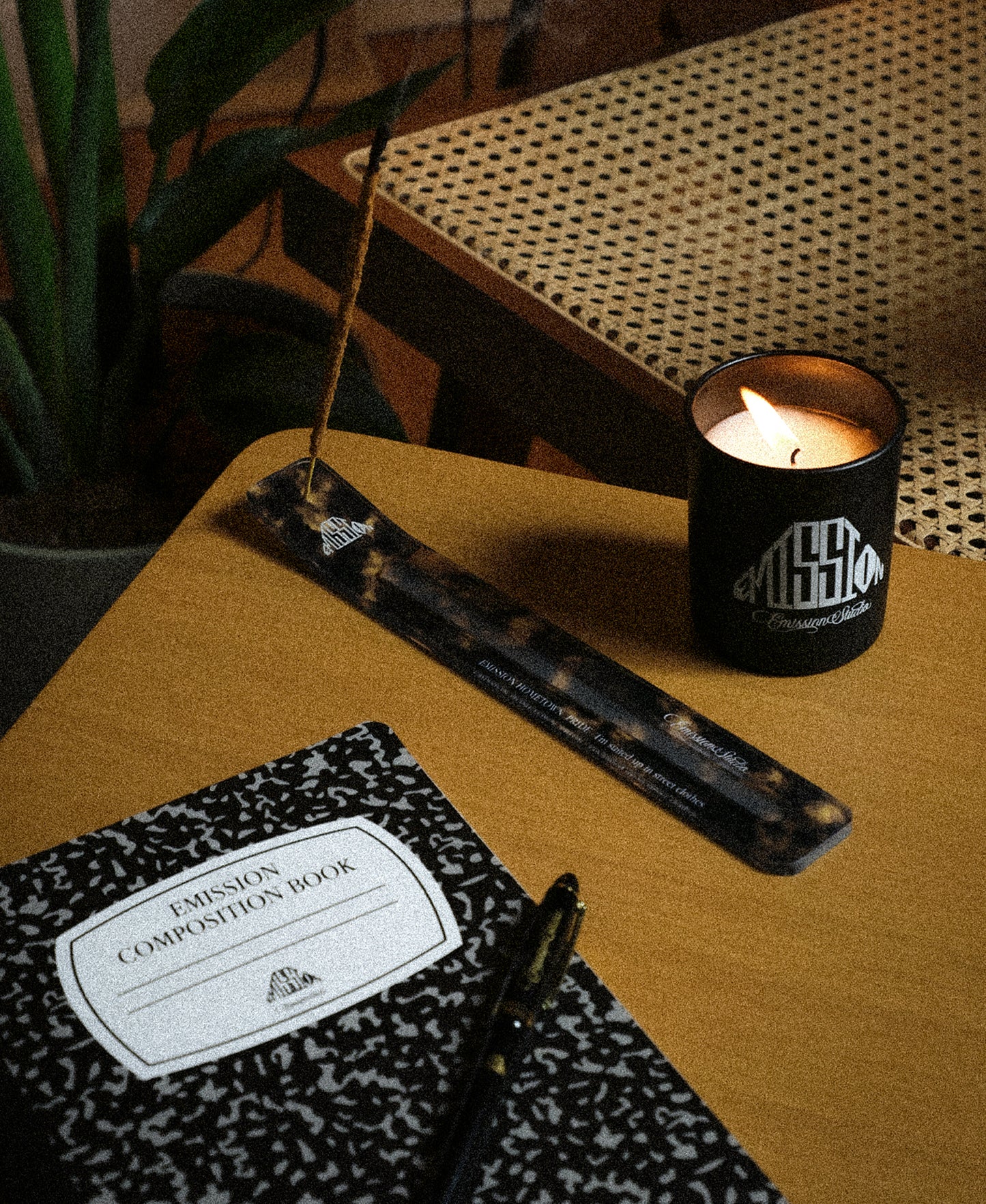 EMISSION Candle