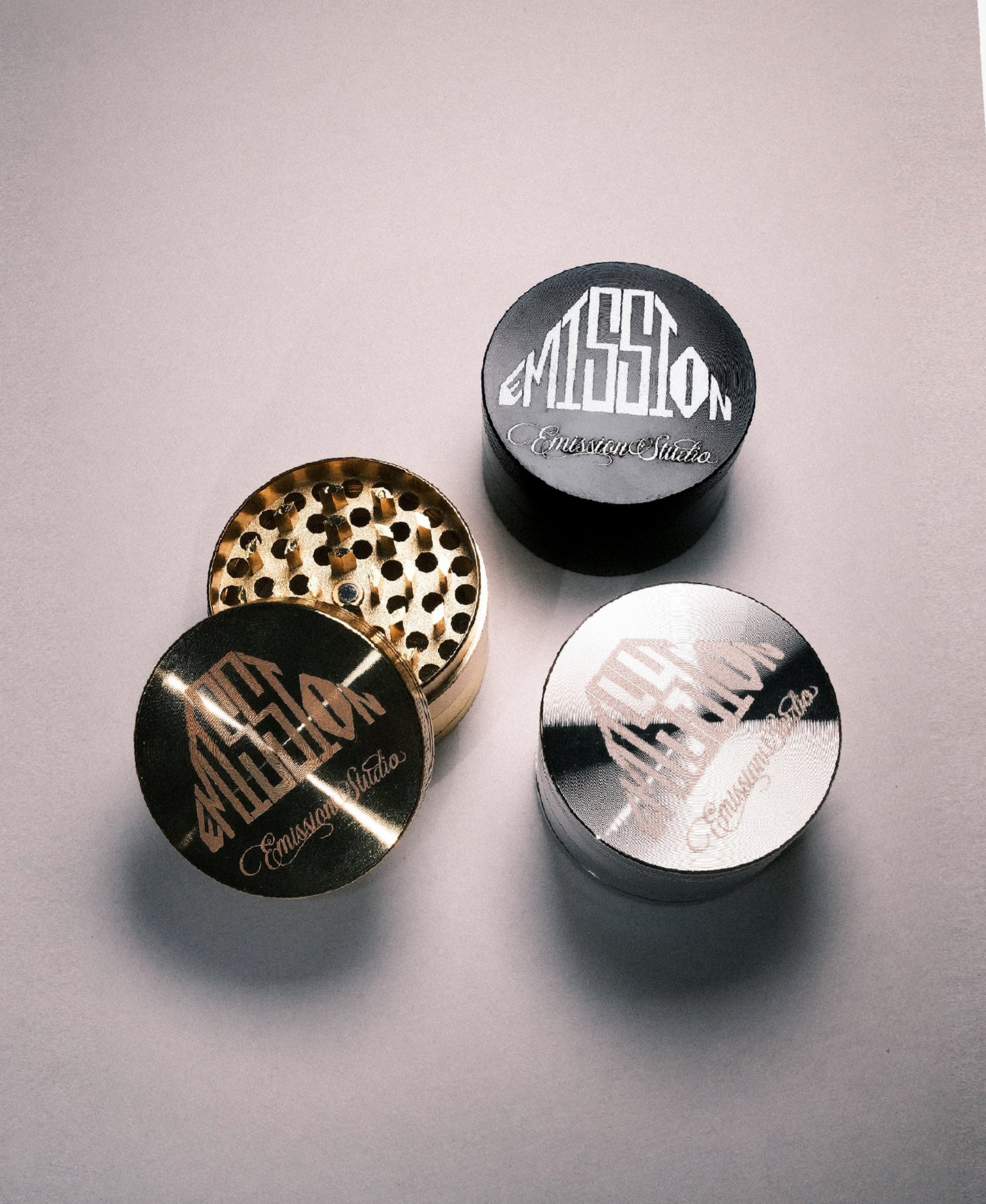 EMISSION HERB GRINDER