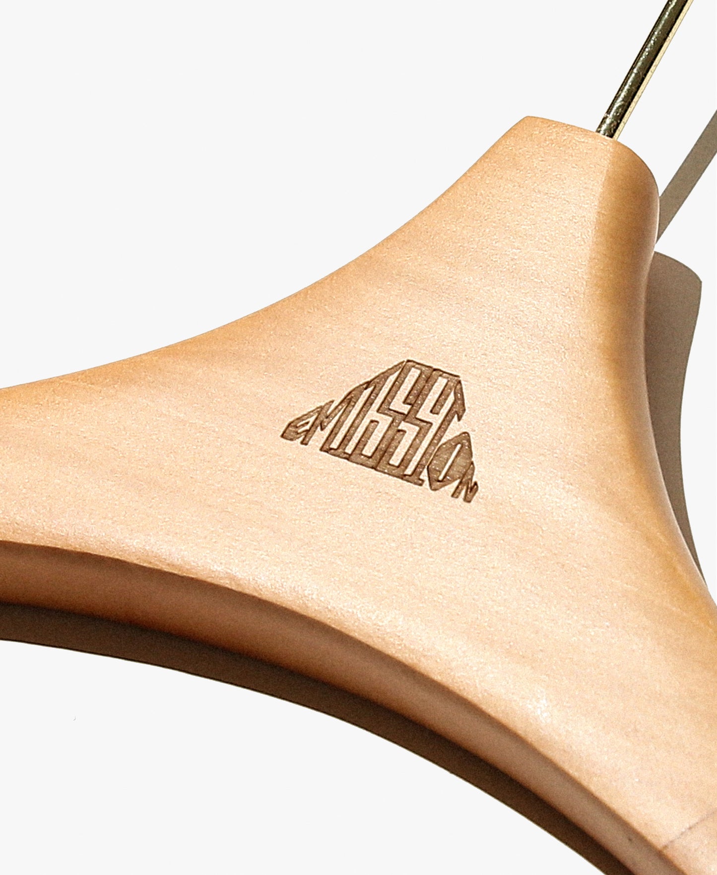 EMISSION 【WE LOVE OUR CUSTOMERS】HANGER