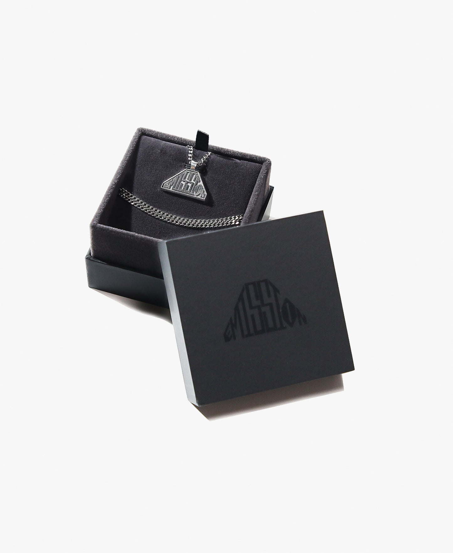 MOUNTAIN LOGO 925 NECKLESS