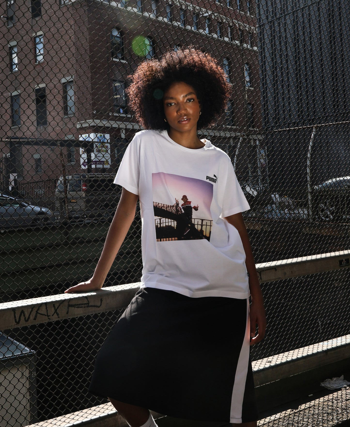 EMISSIONxMC SHAN ESS small logo T-shirt